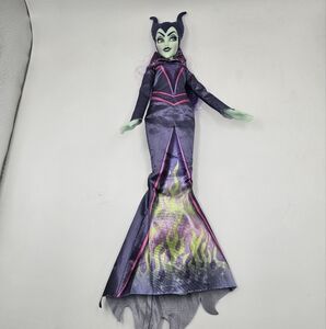 Disney Villains Maleficent Fashion Doll Hasbro Clothing